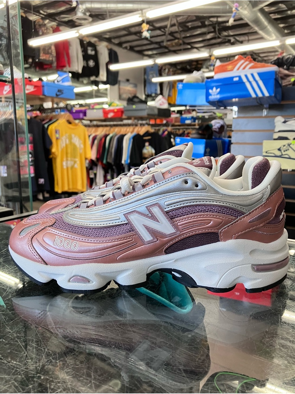 New Balance 1000 Rose Gold Size 8.5 - Picture 2 of 9